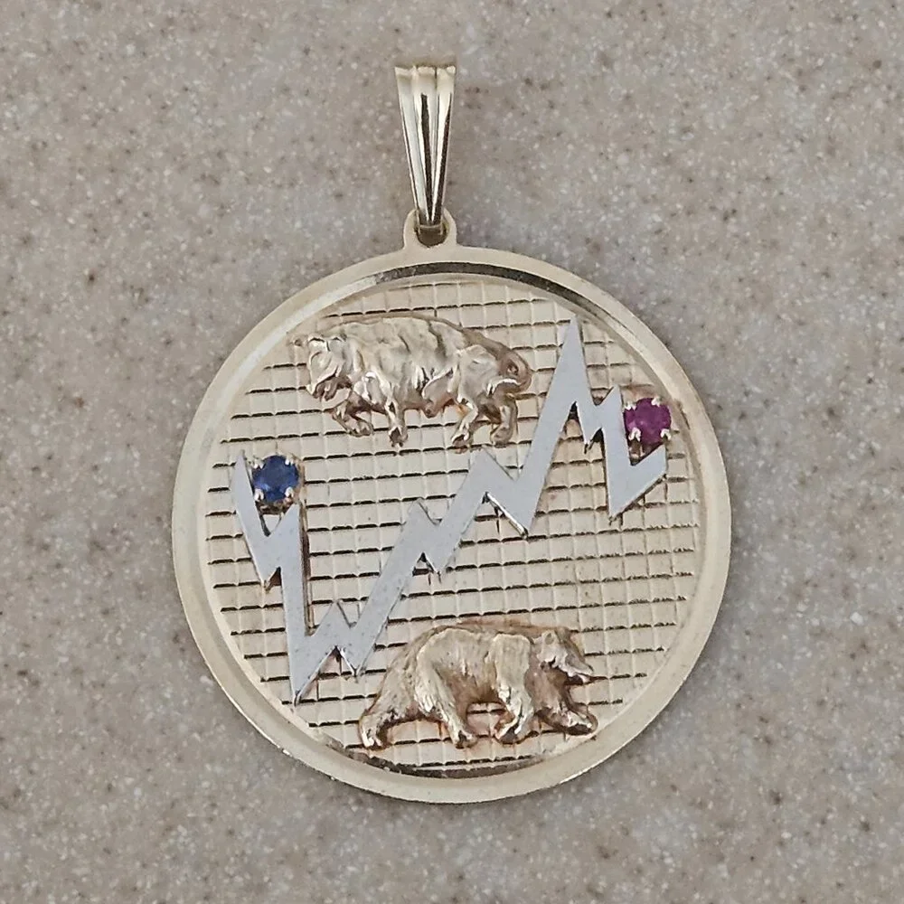 RARE HVY DANKNER BULL & BEAR WALL STREET STOCK MARKET 14K CHARM PENDANT NECKLACE
